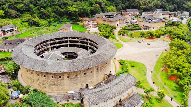 航拍永定客家土楼民俗文化村圆楼王子振成楼就在这里