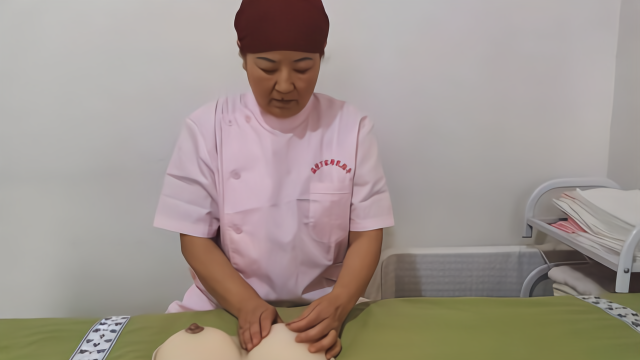 产后没有奶水怎么办记住这几招按摩手法