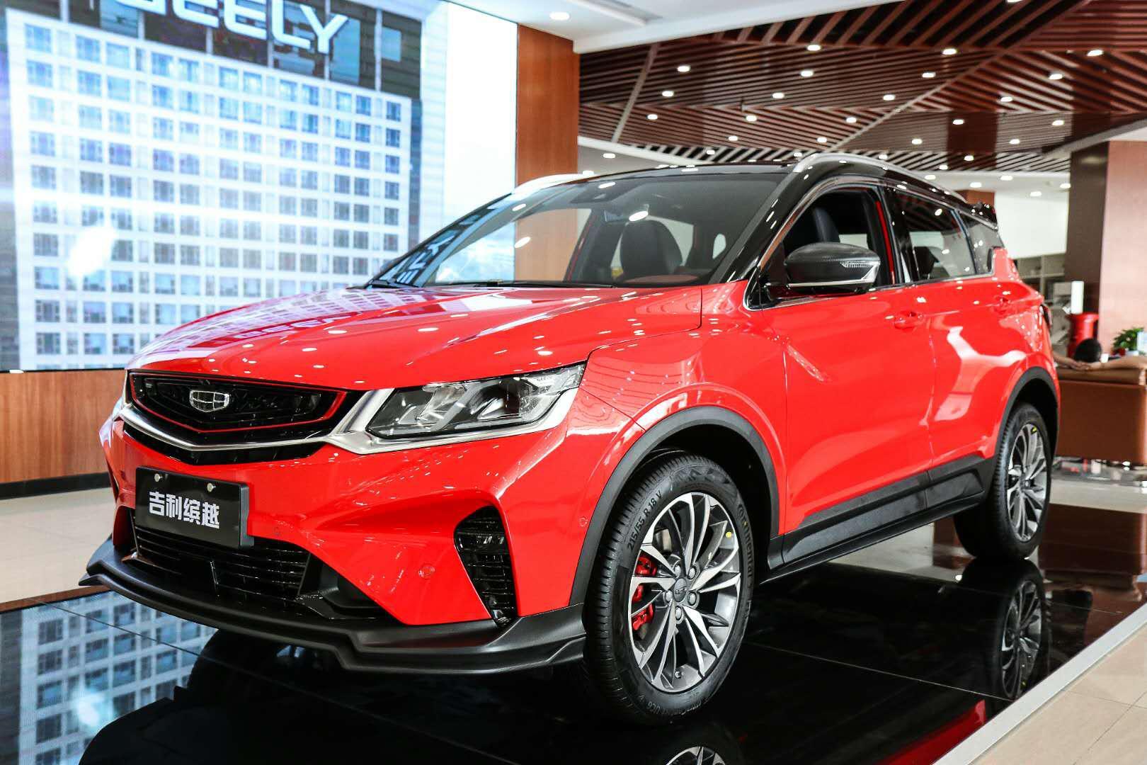 价格预计13万起吉利全新suv缤越到店