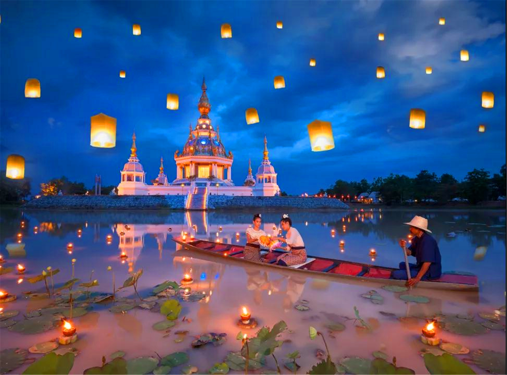 漫天烛火花灯,诗情画意之夜,恰似天上人间