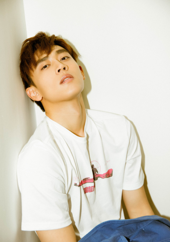 《唐砖》片方打错男主角名字 王天辰轻松自嘲被赞高情商__凤凰网