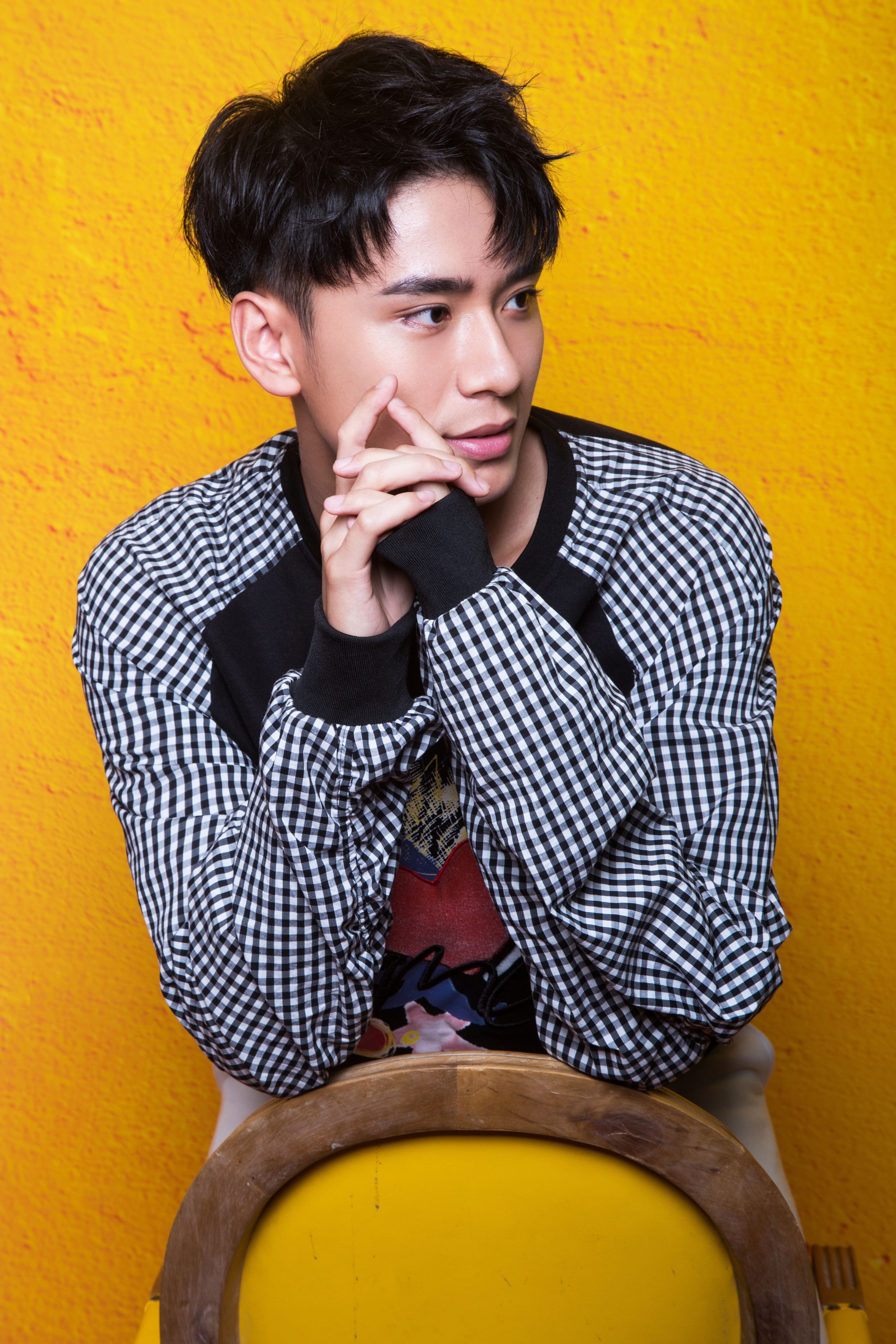 唐嘉濠携《乒乓》来袭 青春荷尔蒙少年踏实前行茁壮成长