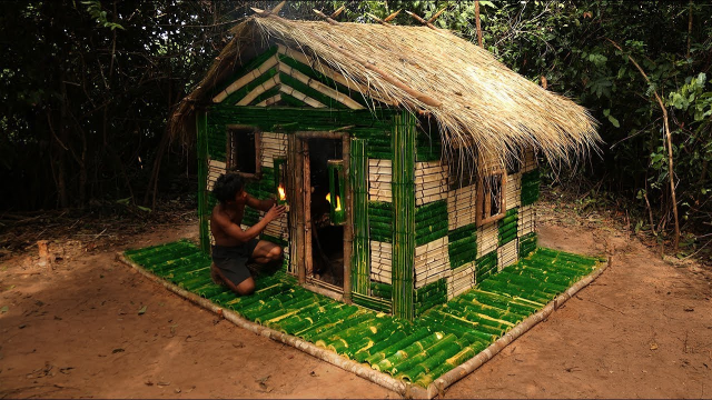 用竹子搭建林中小屋农村小伙睡在里面实在太凉爽了