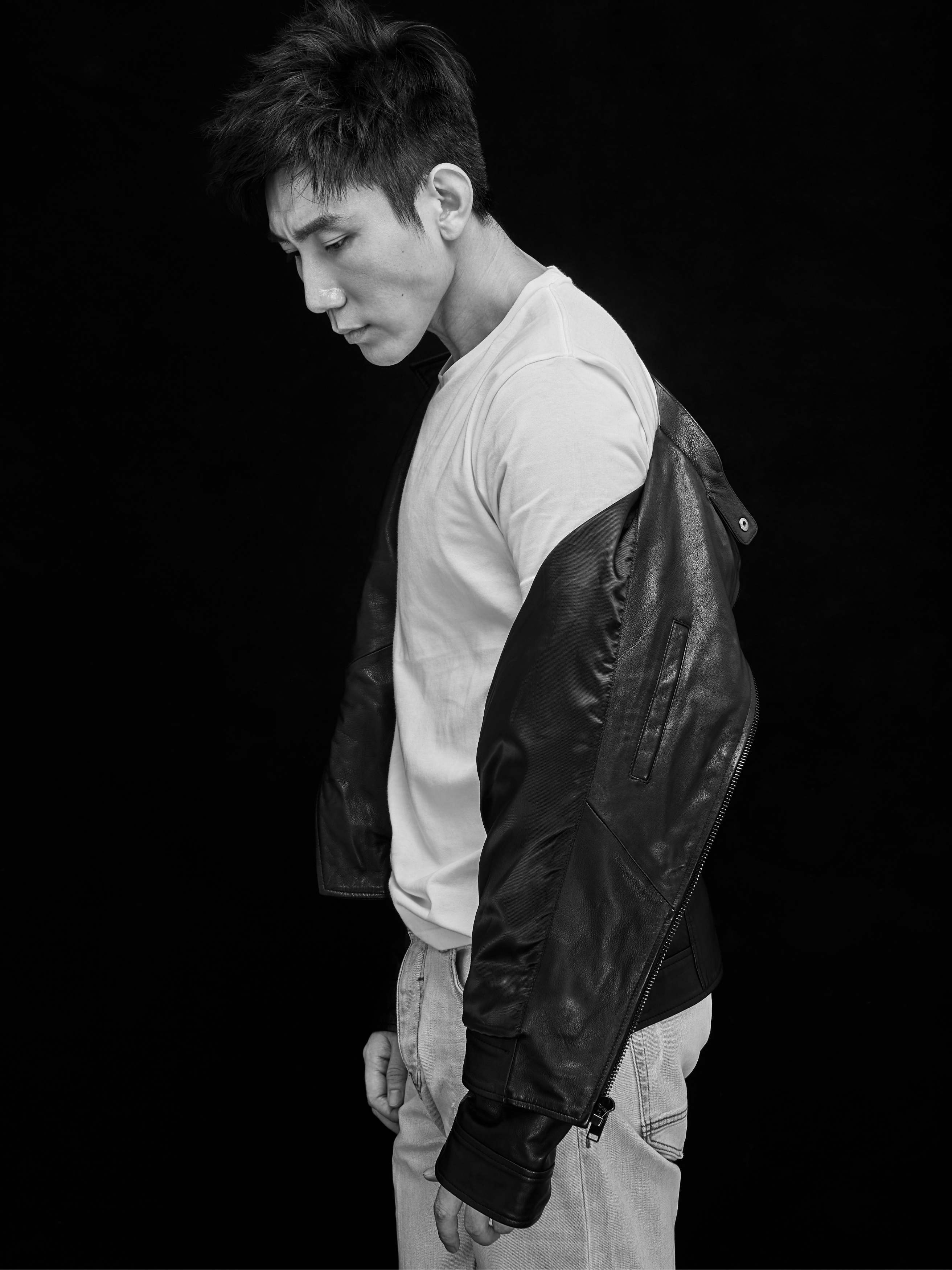 徐乐同新剧《垂钓者》角色今日杀青 精彩演绎与众不同的新形象__凤凰