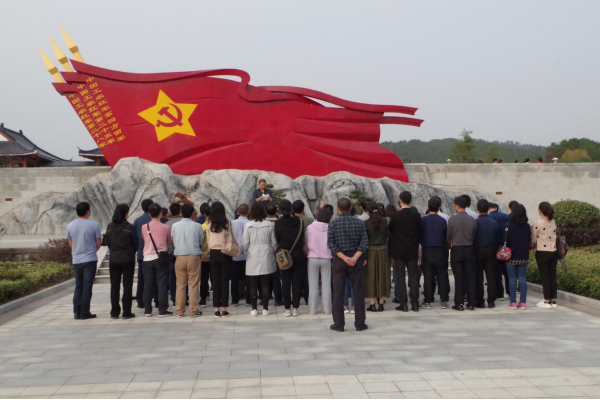 红安革命传统教育__凤凰网