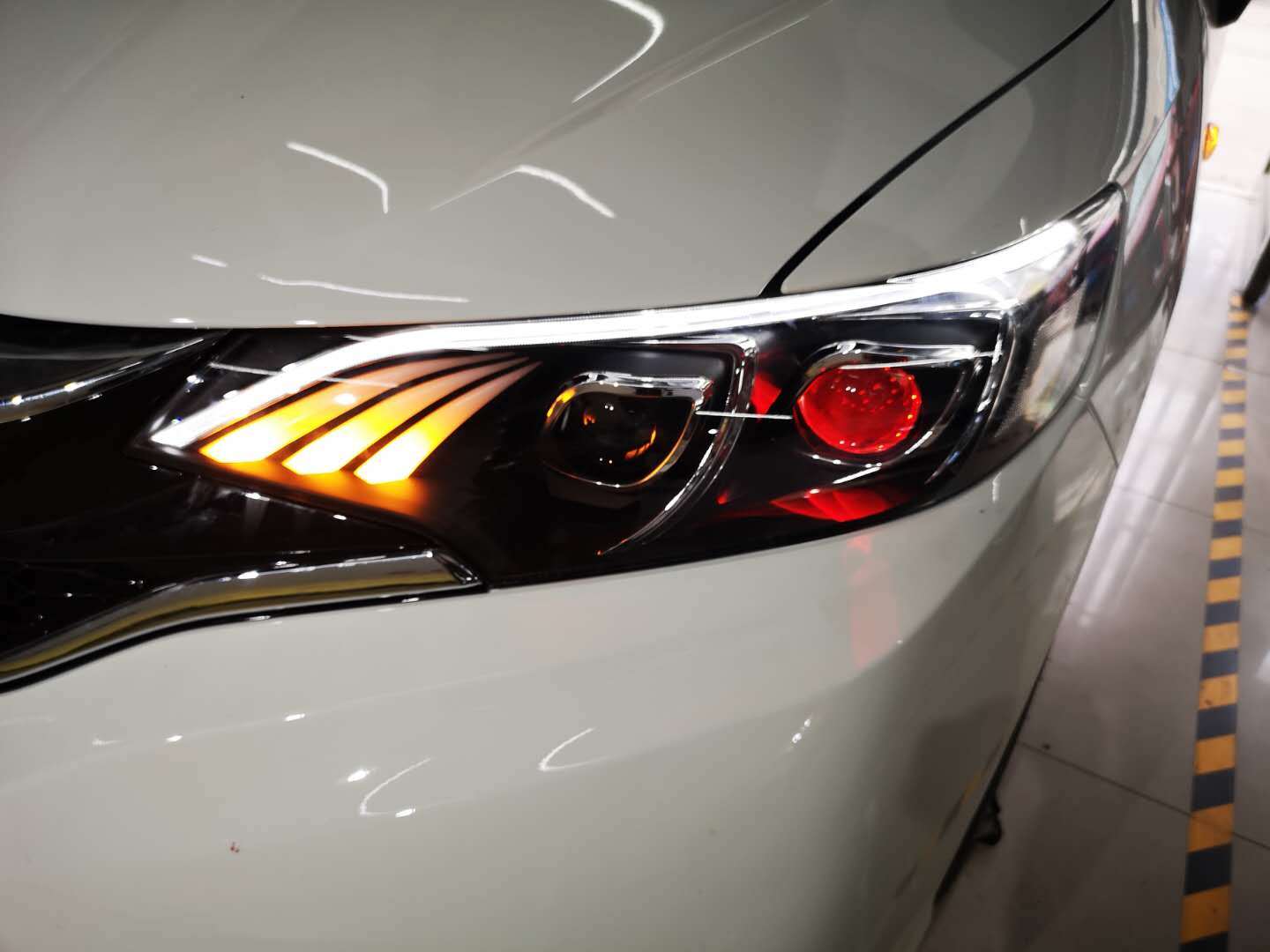 邯郸本田飞度改装大灯总成,亮度瞬间提升三倍以上