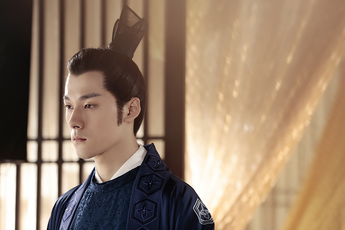 周晓鹏执导,缪娟编剧,吴倩,郑业成,张雨剑,董琦等主演的古装探案魔幻