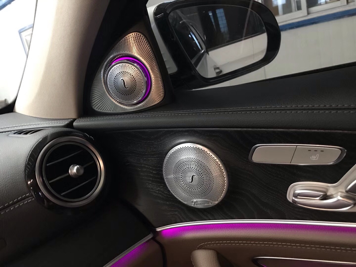 深圳奔驰e级原厂柏林之声音响__凤凰网