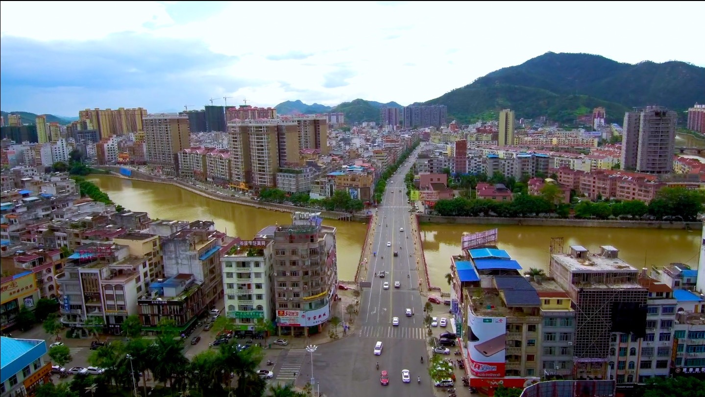 《航拍梧州》岑溪市区2017无人机航拍视频