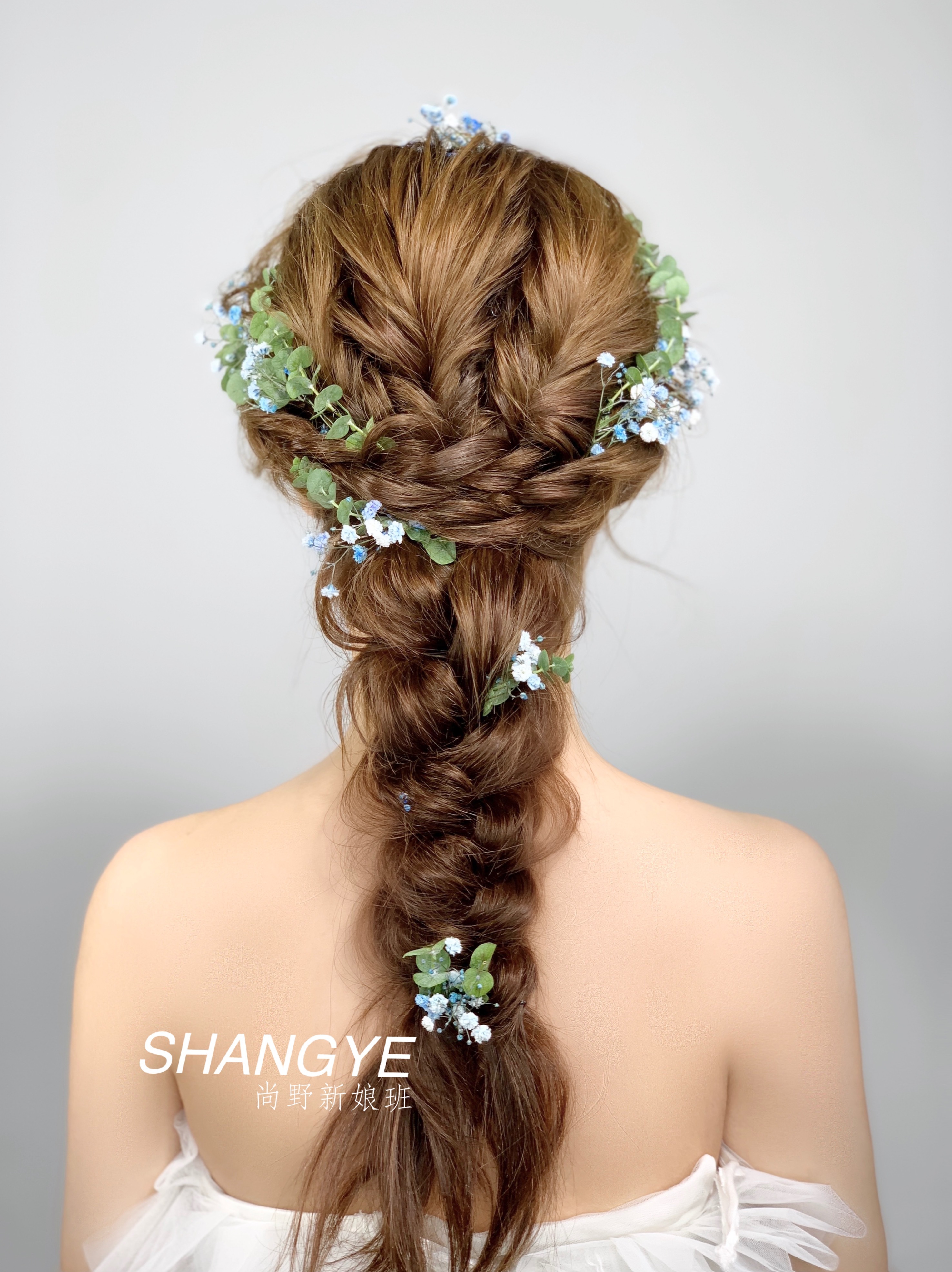 宁波彩妆学校作品:清新灵动森系新娘造型