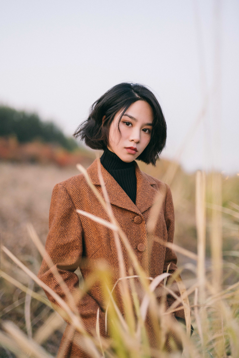 李雪歌生活写真曝光 初冬美人尽显高雅气质
