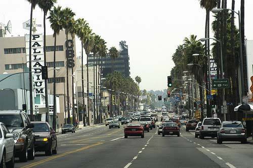 北京戒毒记者肖正:移民到美国加利福尼亚中国教父的故事__凤凰网