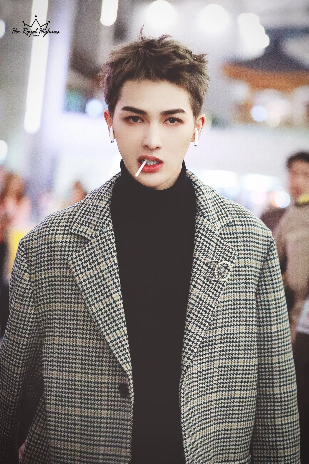 2018杨洋和易烊千玺狗啃式刘海短发发型火爆了,一个字帅!