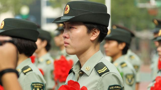 每年入伍的女兵超10万人,退伍之后她们都会去哪呢?