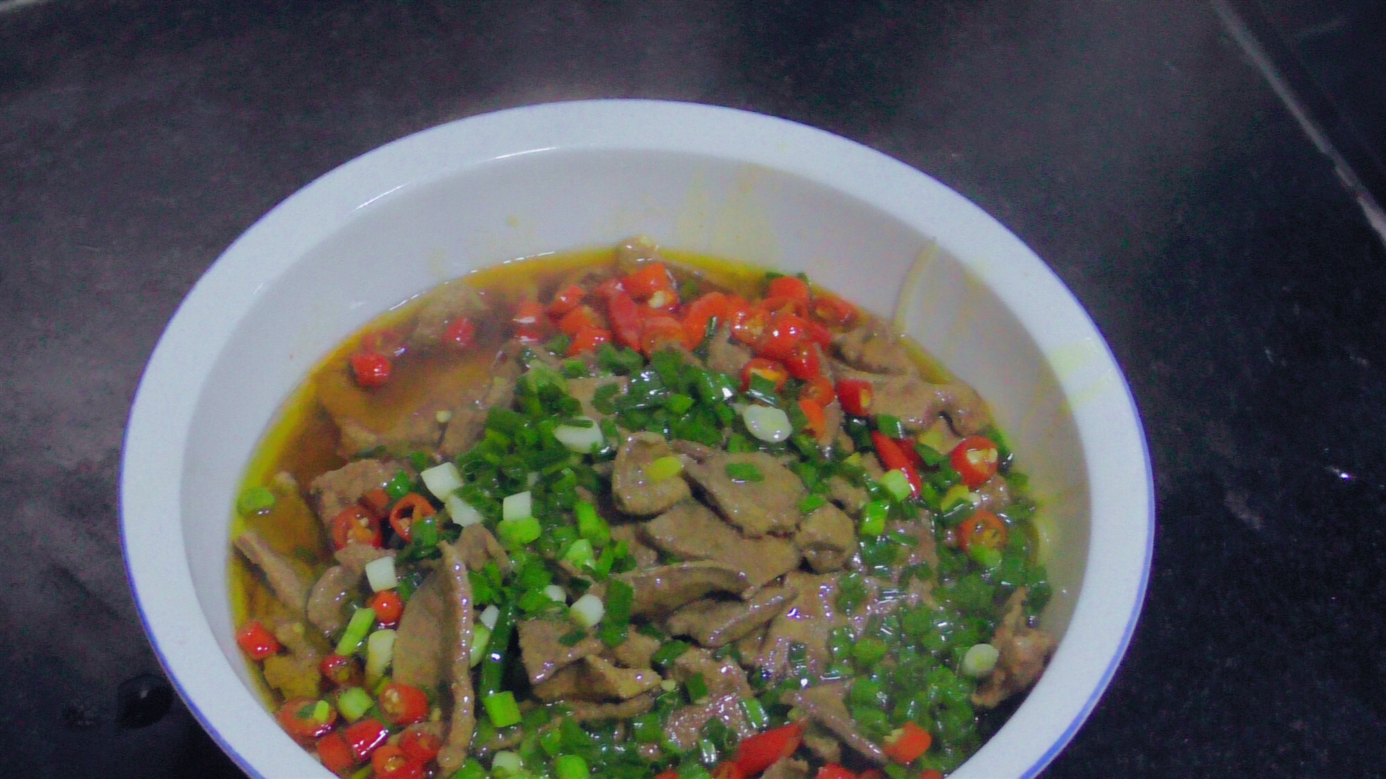 猪肝还在炒着吃吗?试试厨师长的做法,又嫩又鲜,材料很简单