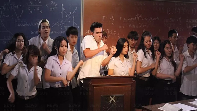 胆小者看的恐怖电影解说几分钟看完泰国恐怖电影鬼才要毕业