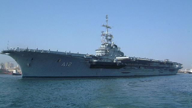 此国向中国送上航母:不要钱,就一个要求,中国:谢谢不要