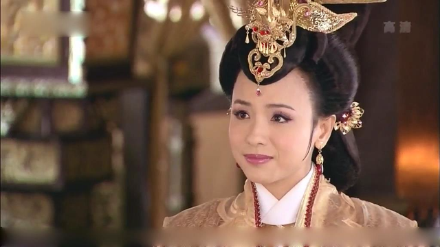 姬夫人告诉大家姬昌亲自去巡城了不必担心黄飞虎等人半信半疑