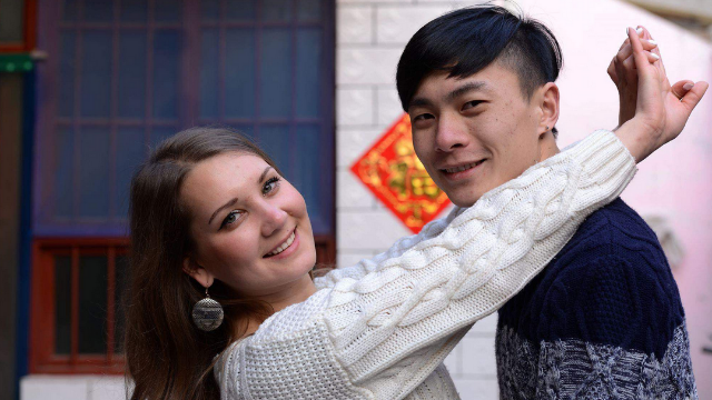 俄罗斯美女嫁到中国婚后男人却受不了了怎么变成这样