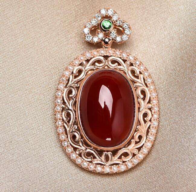 珠宝中有生命的灵物——珊瑚