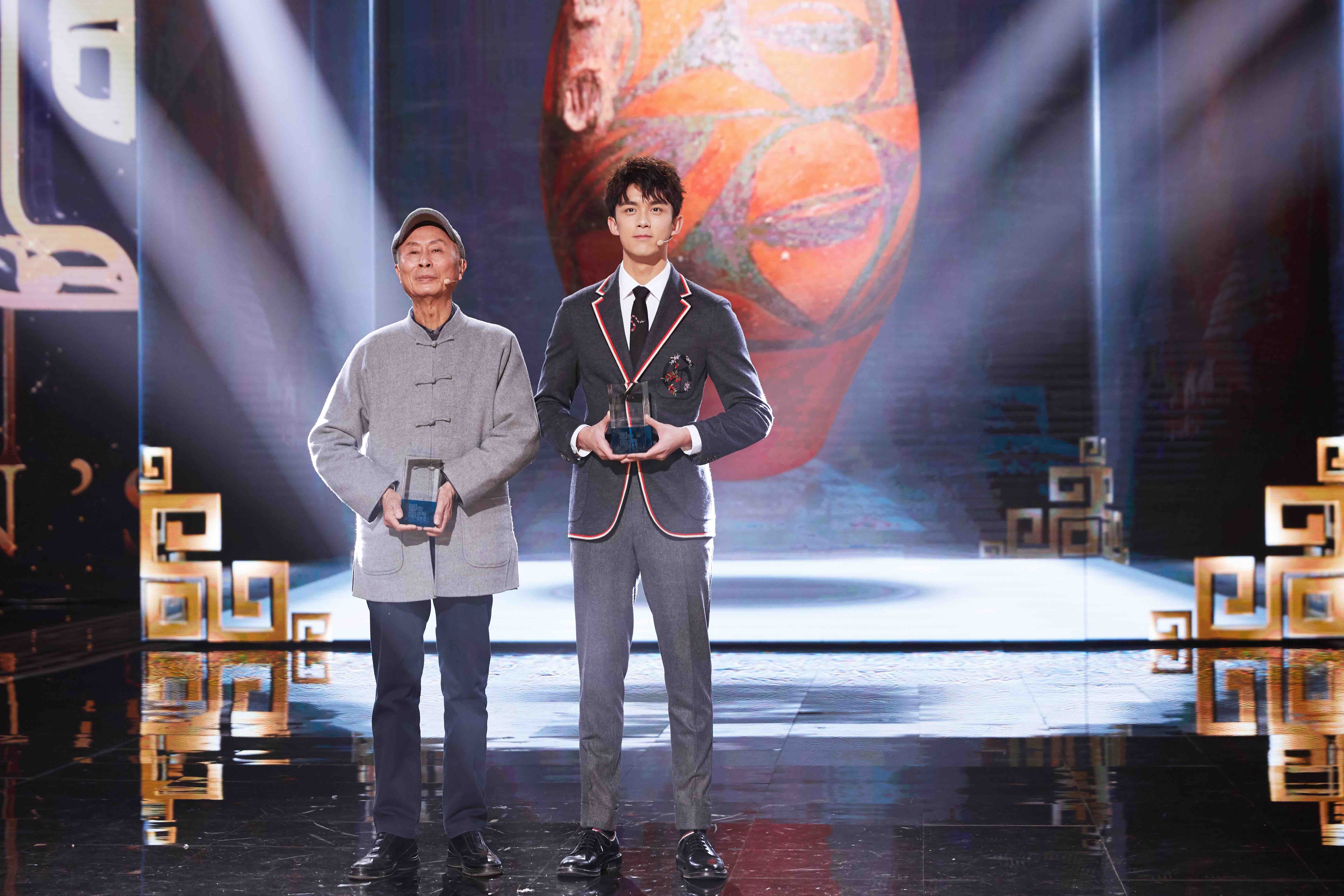 吴磊化身国宝守护人动情演绎前世传奇见证彩韵陶魂