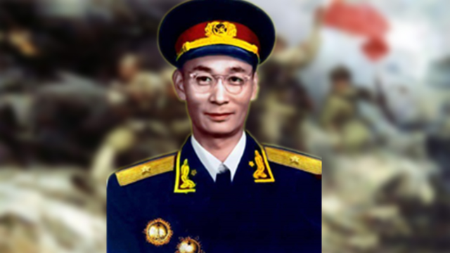 这位开国少将是亮剑中赵刚的原型后来累死在工作岗位上