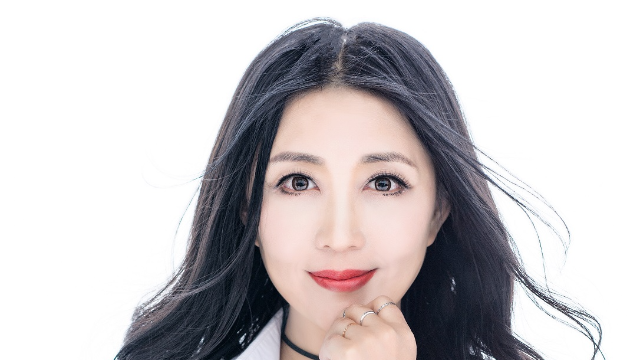 香港艺人叶贺芝发布最新国语单曲成长