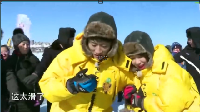 高能少年团：杨紫怼张一山“重色轻友”，王大陆和路人跳舞！_凤凰网视频_凤凰网