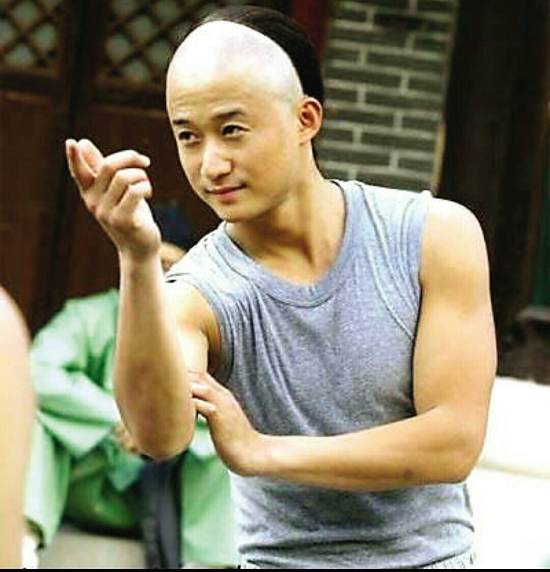 功夫小子吴京生辰八字解析