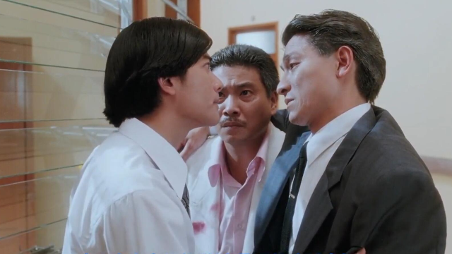 几分钟带你看完经典老片五亿探长雷洛传父子情仇满载回忆