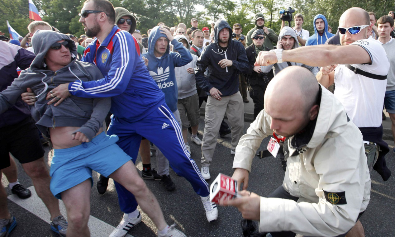 俄罗斯的格斗有多强?流氓都有专业训练,特种兵格斗术十秒致命