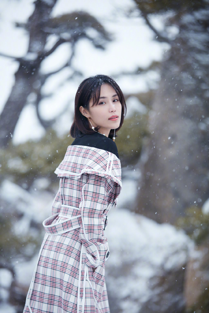 女演员韩丹彤唯美气质雪景写真