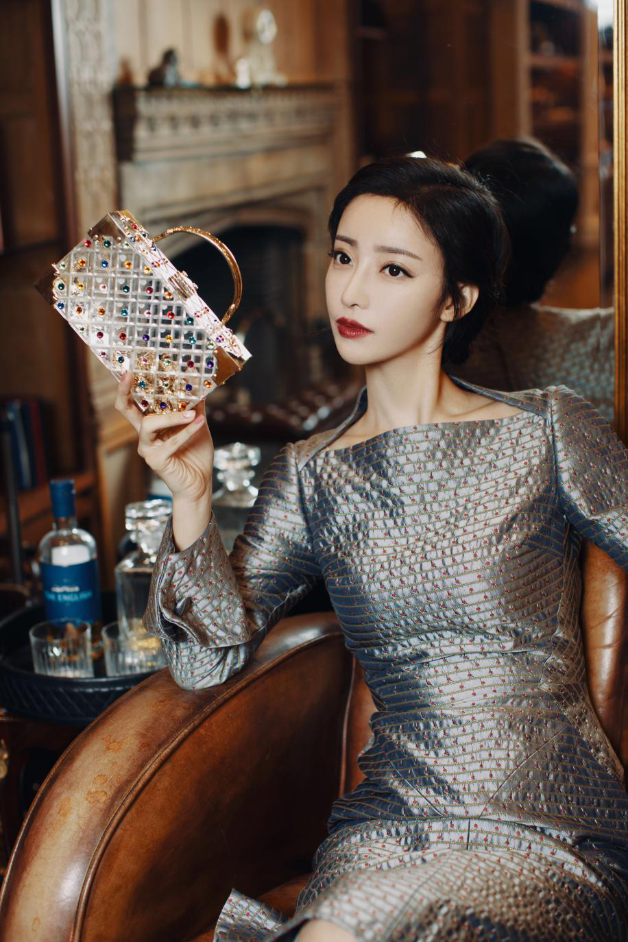 color吉祥彩妆品牌形象代言人刘凡菲成为aspinaloflondon中国区品牌