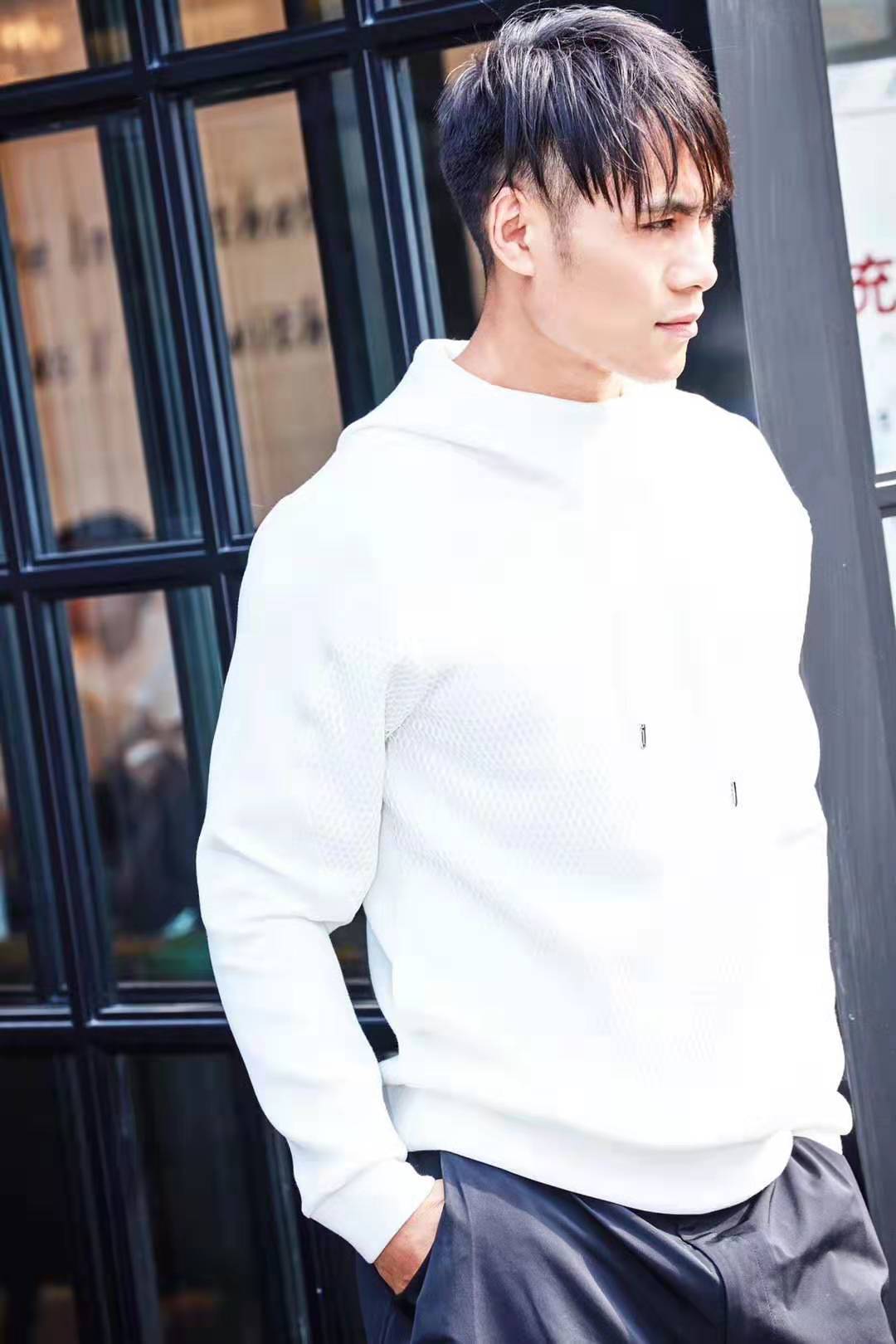 演员石欧全新写真 硬汉型男范儿荷尔蒙爆棚__凤凰网