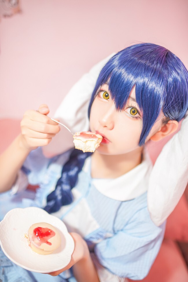 cos:三月兔海未,"到下午茶时间了呢!"__凤凰网