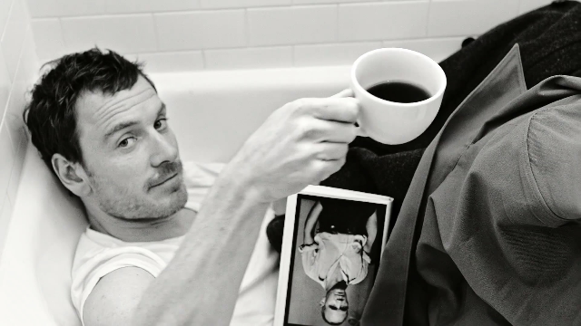 x战警演员法鲨的一支写真视频私下的万磁王帅得没边了