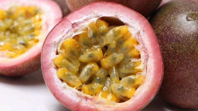 1颗爱情果有3大功效女人这么吃美容养颜面如桃花