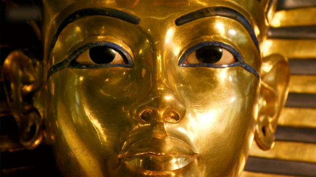 图坦卡蒙的黄金面具不仅是考古发现,也展现了人类对黄金的痴迷!