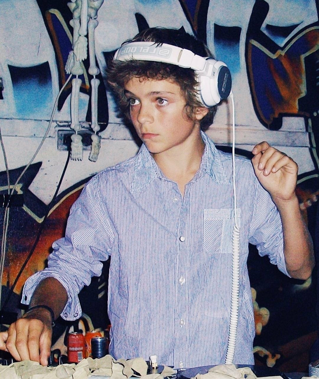 马丁·盖瑞斯 : 电音界最可口的小鲜肉是如何养成的?__凤凰网