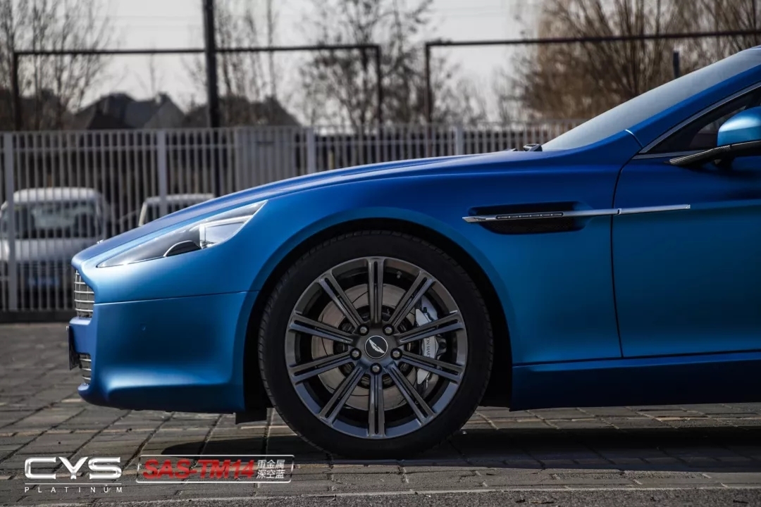 阿斯顿马丁改色重金属深空蓝燃爆了