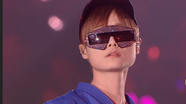 "有人注视着我,昼夜不停息"《privacy》李宇春