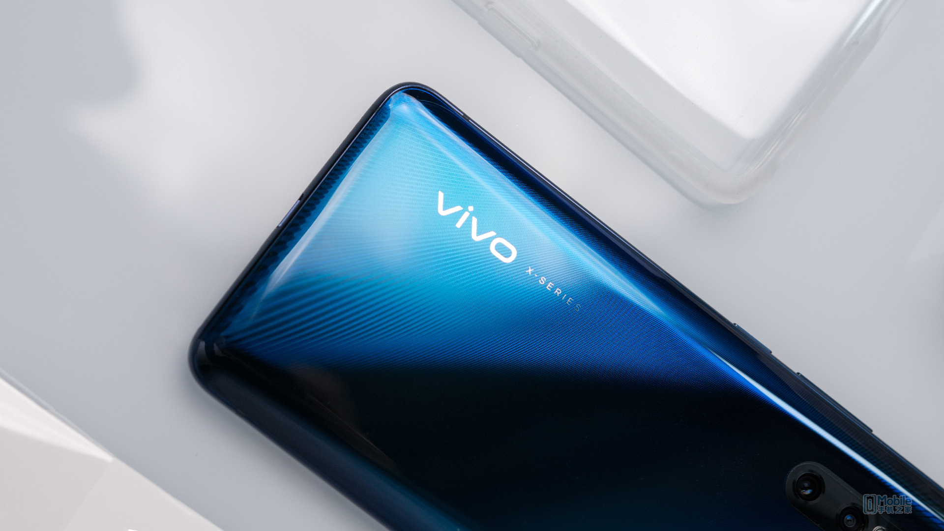vivo x27雀羽蓝图赏:满满的科技感美炸了