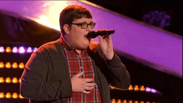 美国好声音实力小胖演唱(超清)