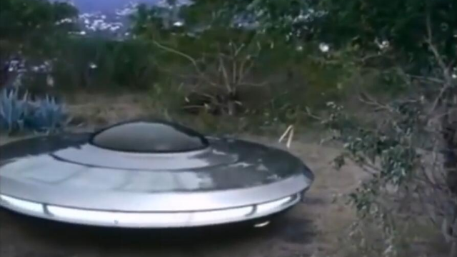 UFO奇闻】5大可信度极高近距离捕捉到的UFO录像