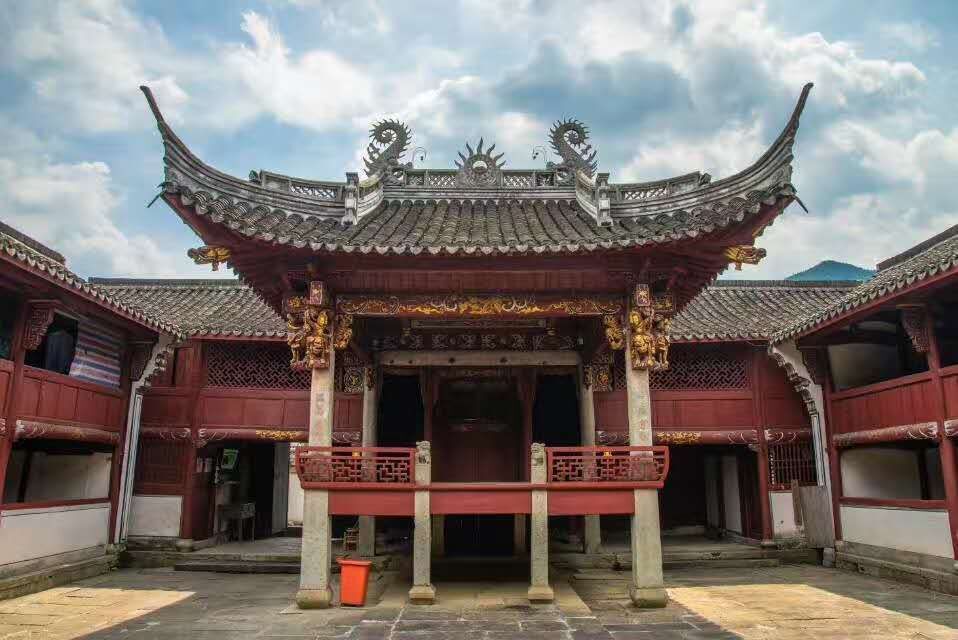 绍兴王坛镇上王村以村为背景搭建的创意产业园正式运营啦!