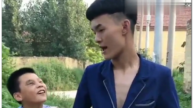 小弟找大哥为他报仇,结果尴尬了!