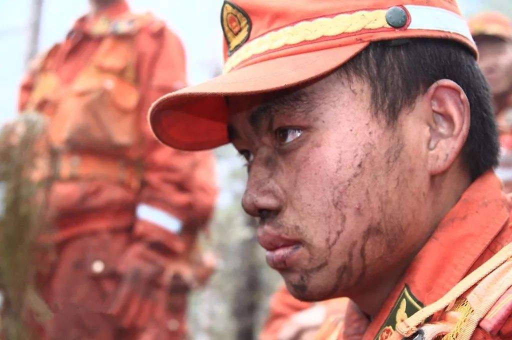 四川凉山森林火灾 又30名消防英雄牺牲__凤凰网