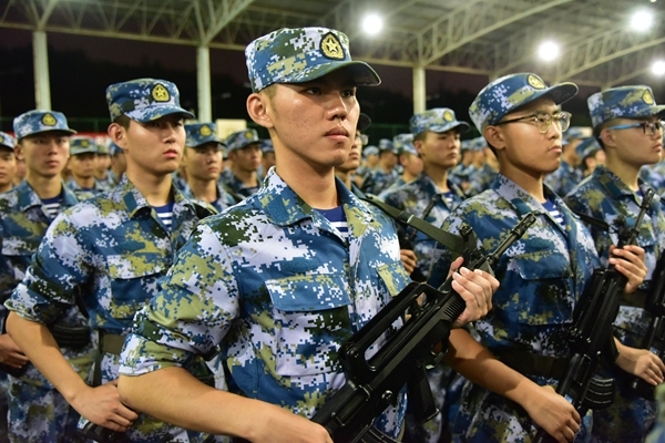 现在地方大学生有哪些途径进入军队系统,成为军官?__凤凰网