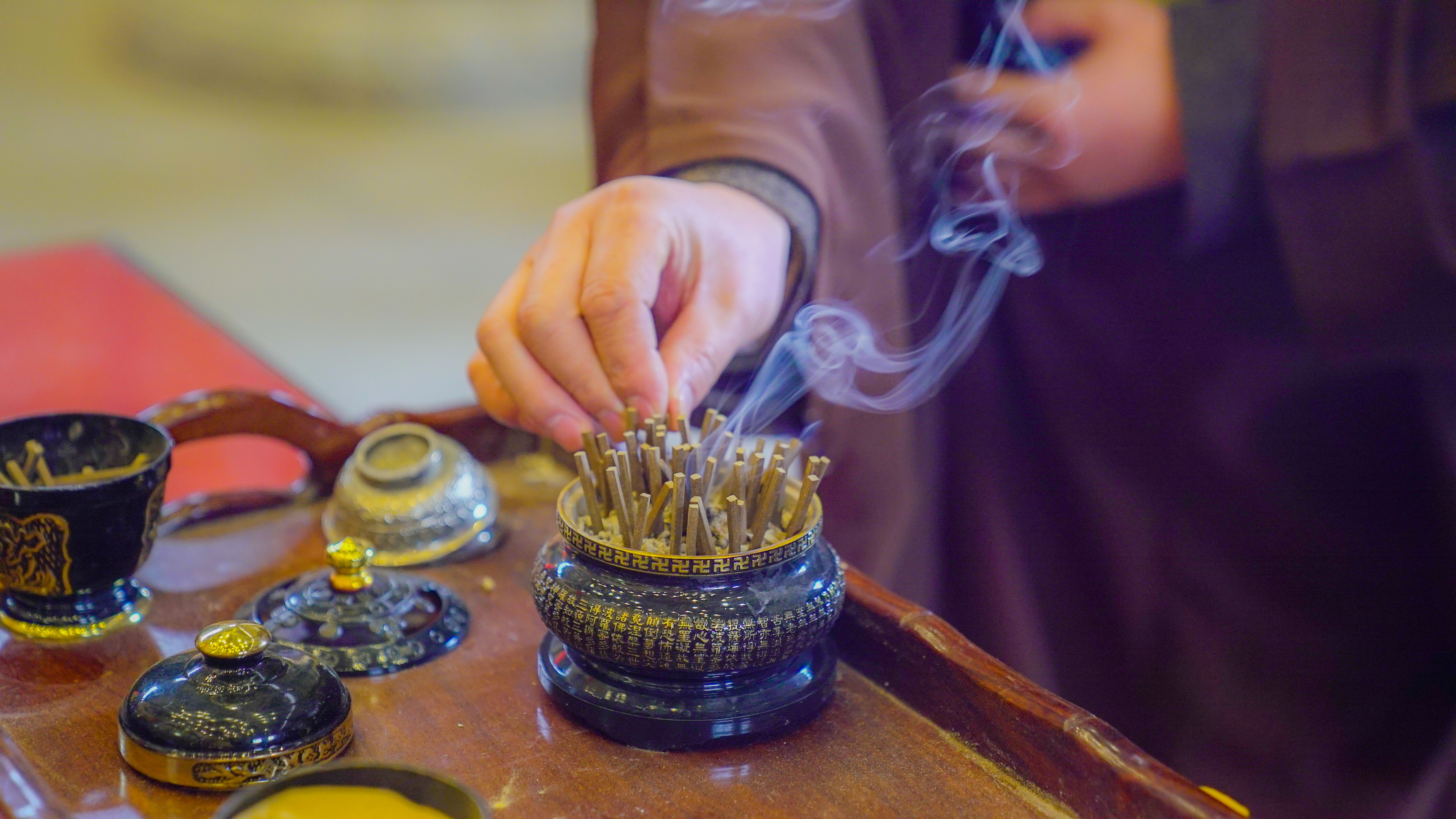 礼忏诸佛福慧双修实拍长春万寿寺清明节水陆法会第一天