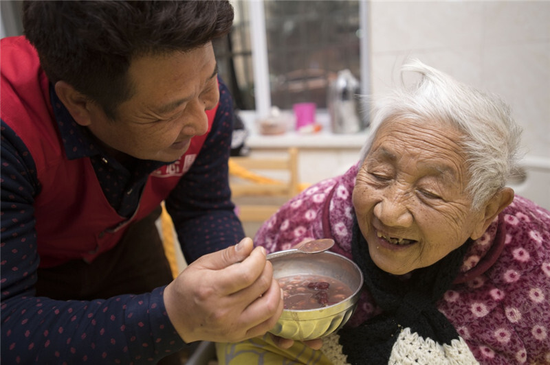 护养卧床老人吃食那些事你了解多少